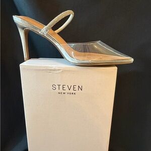 Steven New York Liz Clear 7.5 BNIB